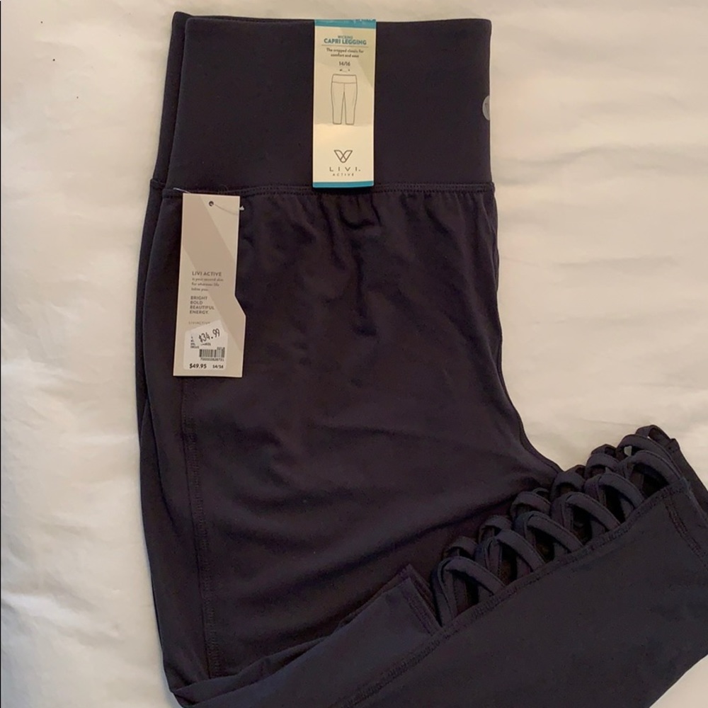 NWT Lane Bryant Livi Active capris
